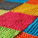 Tricoter une couverture décorative avec des restes de laine